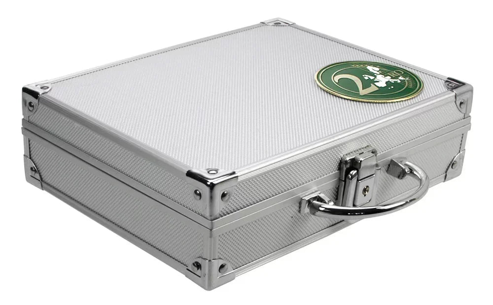 Silver aluminum carrying coin case with a green 2 Euro medallion on a white background