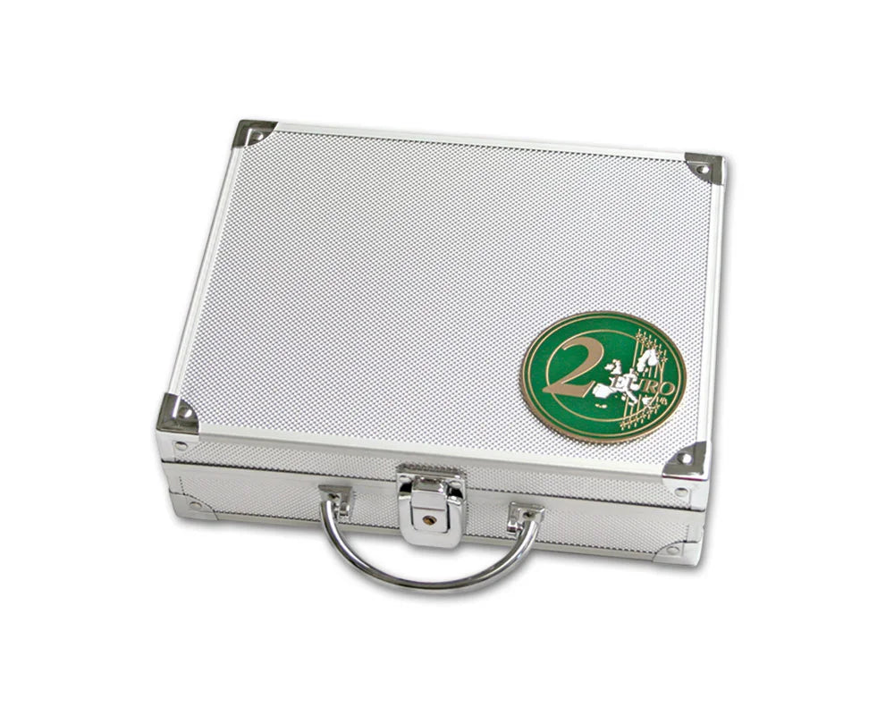 Silver aluminum carrying coin case with a green 2 Euro medallion on a white background