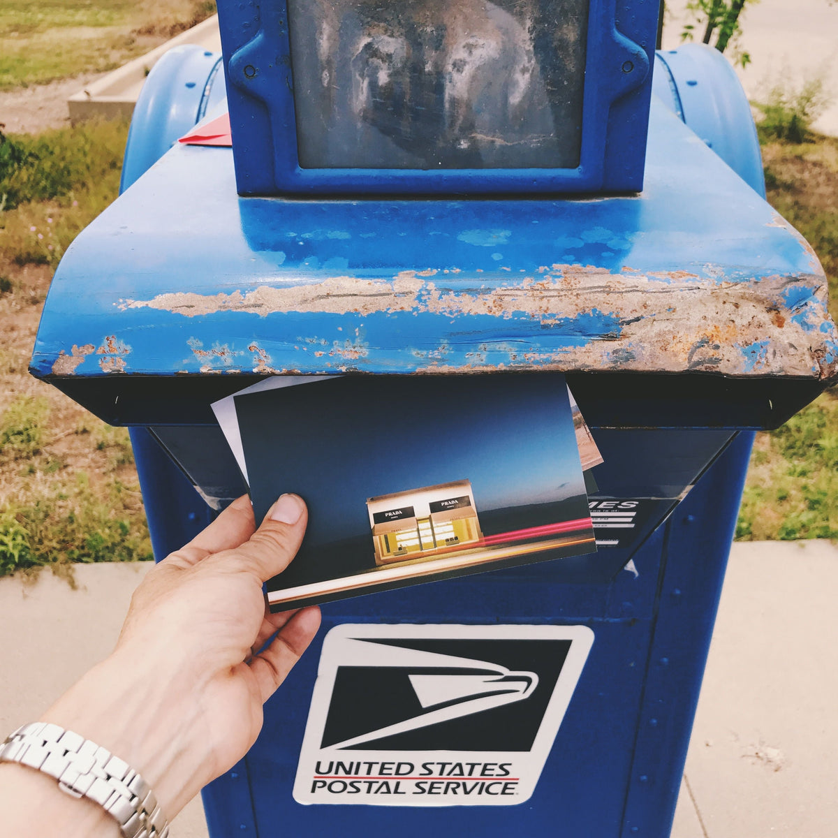 The Postcrossing Collector's Guide to Storing, Organizing, and Displaying Your Postcards