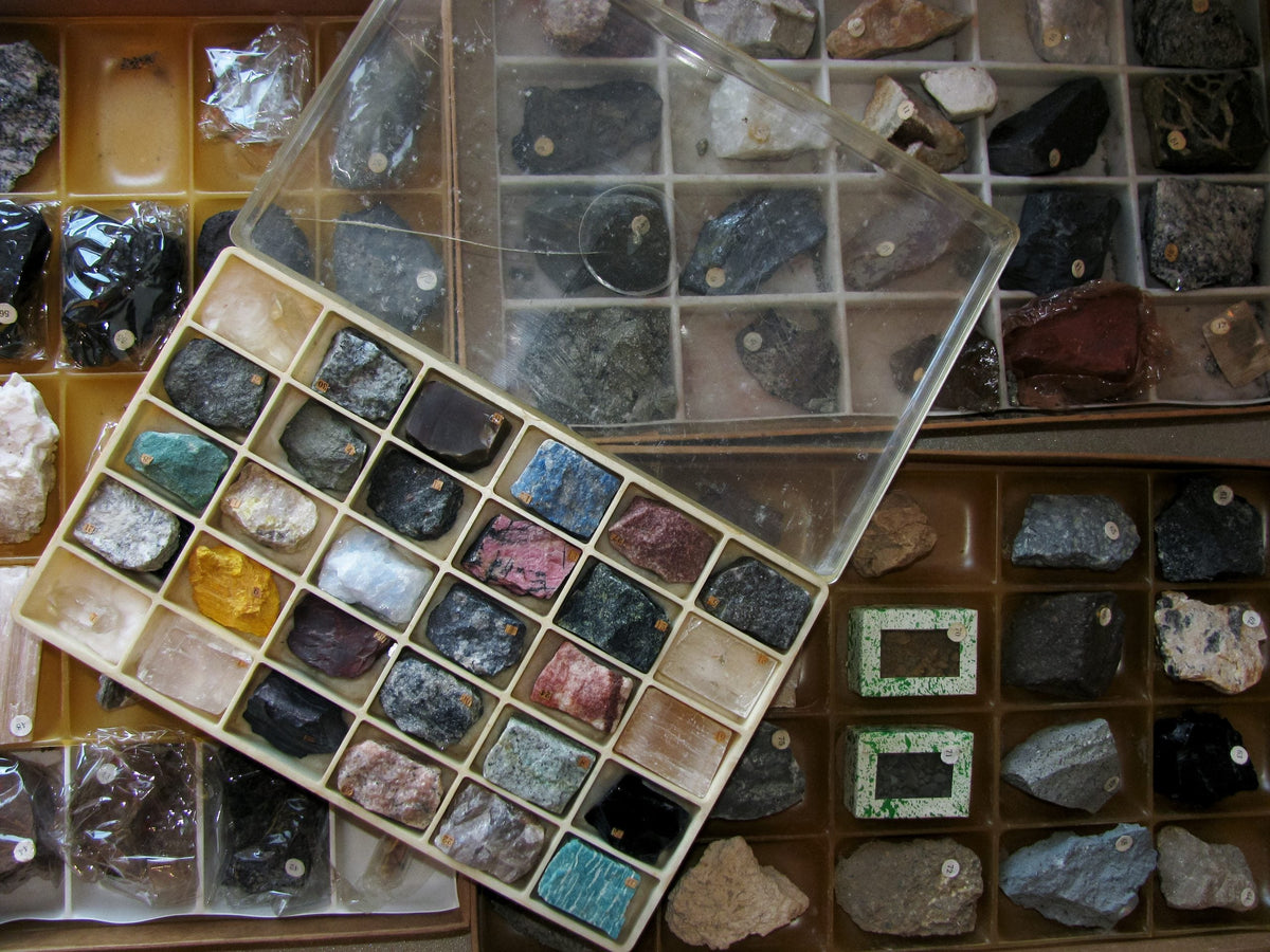 How to Display a Rock Collection: 6 Unique Displays for Rocks & Crystals
